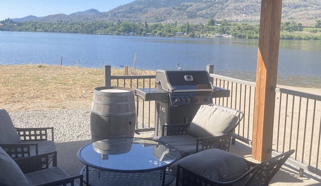 Vintners Creek Cottage on Osoyoos Lake