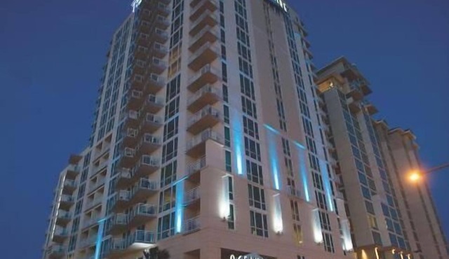 Virginia Beach | Oceanfront Deluxe Stay | Pool & Beach | 2BR