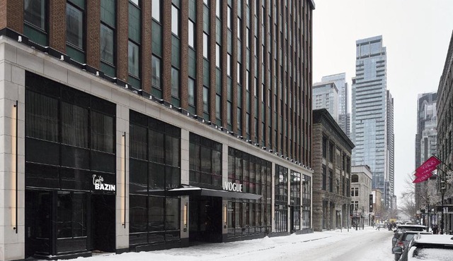 Vogue Hotel Montreal Downtown, Curio Collection by Hilton