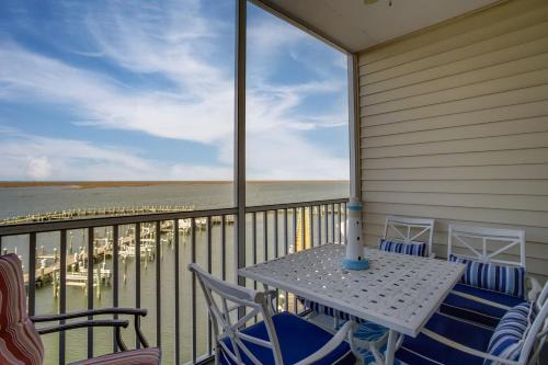 Walk to Main St: Condo w/Pool Access in Crisfield