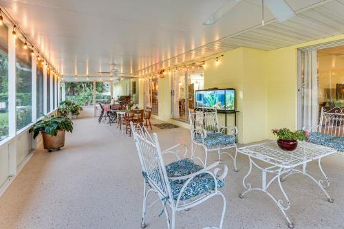Walkable Historic District Gem: 2 Mi to Dtwn Ocala in Ocala