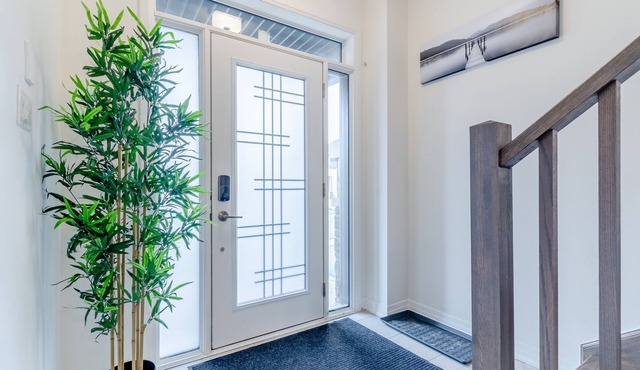 Warm & Stylish Winter Getaway | Luxury 4BR Home | Spotless | 100% Private