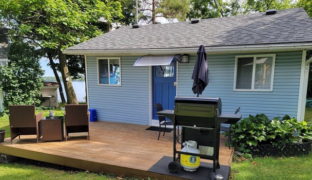 WATERFRONT COTTAGE IN GREATER NAPANEE UNIT B 4305 County road 9, Grater Napane