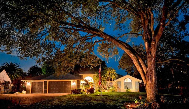 Waterfront Merritt Island Villa-KSC, Beach, Port!