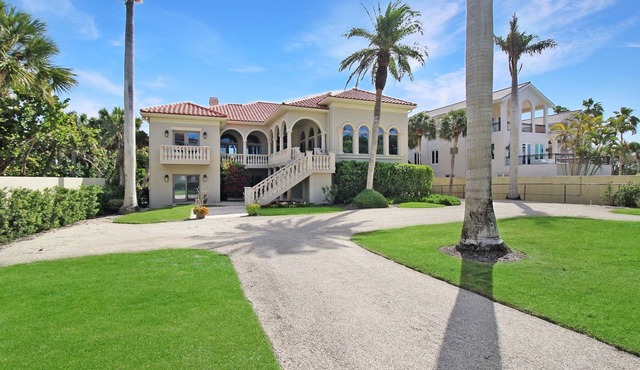 Waterfront Neo Mediterranean Home On Casey Key - Tidewater Manor