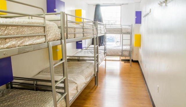 Wicked Hostels - Calgary