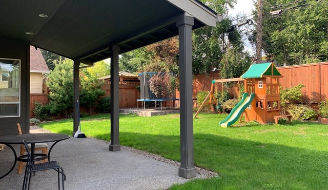 Work or Play 5B retreat.Great Location near Nike, 15mins to downtown
