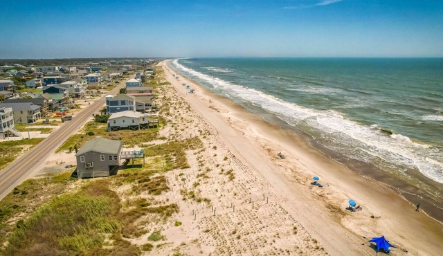 Xanadu Oak Island - New Dog-Friendly Home in the Middle of it All