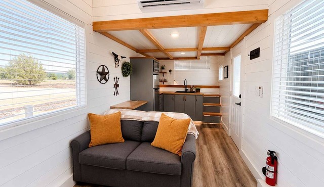 Zion Couples’ Retreat Romantic Desert Tiny Home