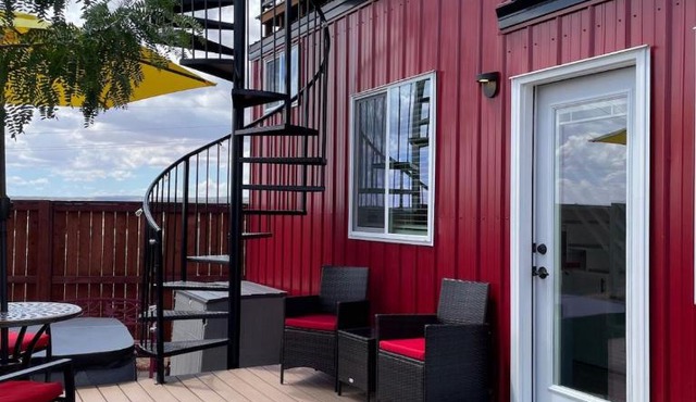 Zion Tiny Home Rooftop View Deck & Hot Tub