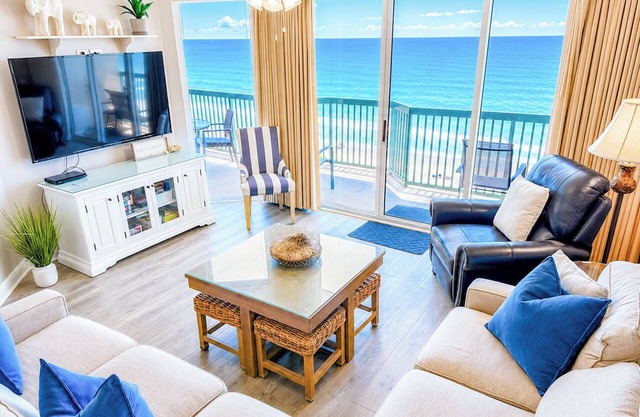 Ashworth #905! 4BR/3BA with Stunning Views & Prime Amenities
