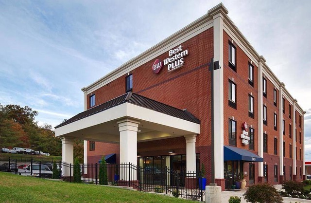 Best Western Plus College Park Hotel