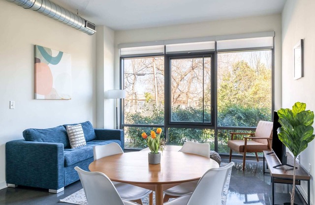 Kasa | Charming 2 BD + Fire Pit | Alexandria