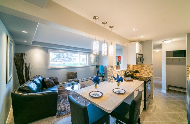McKinnon Pointe #102