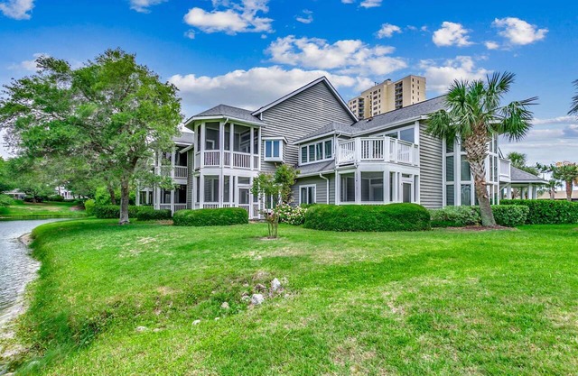 Steps to the Sand! Ocean View Condo in Windermere at Kingston Plantation; $300 FREE Activities Daily