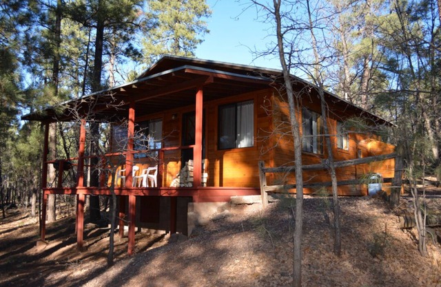 Whispering Pines Resort- Cabin #16