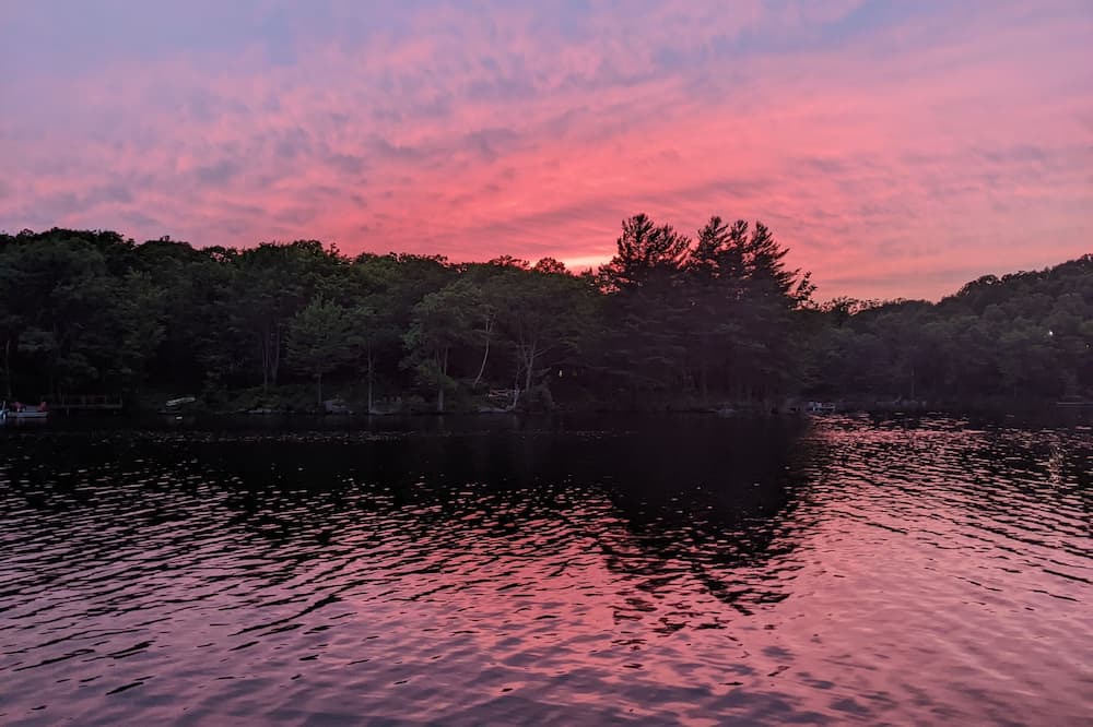 Frontenac Cottage | Beautiful waterfront Cottage with Private Dock located on Bob's Lake.