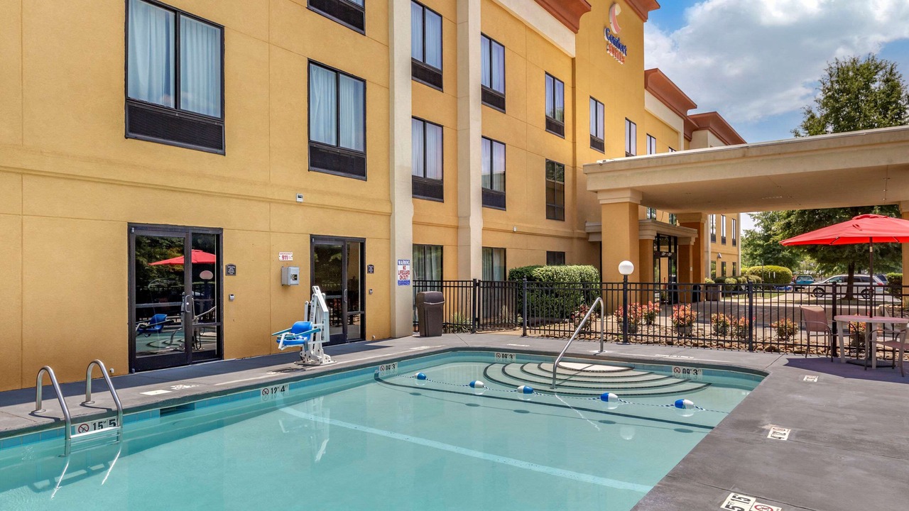Photo of Outdoor in Clayton