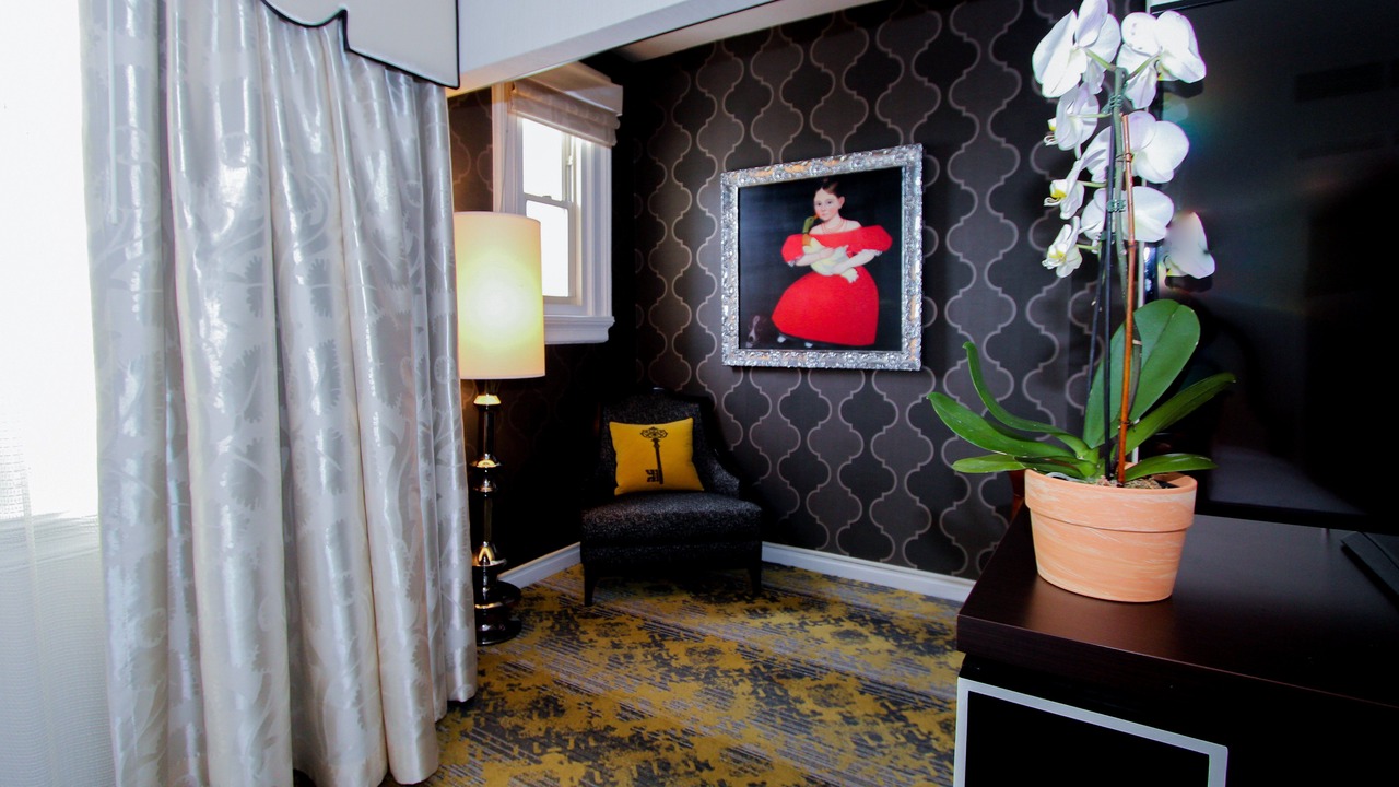 Photo of Livingroom in Kalorama Heights