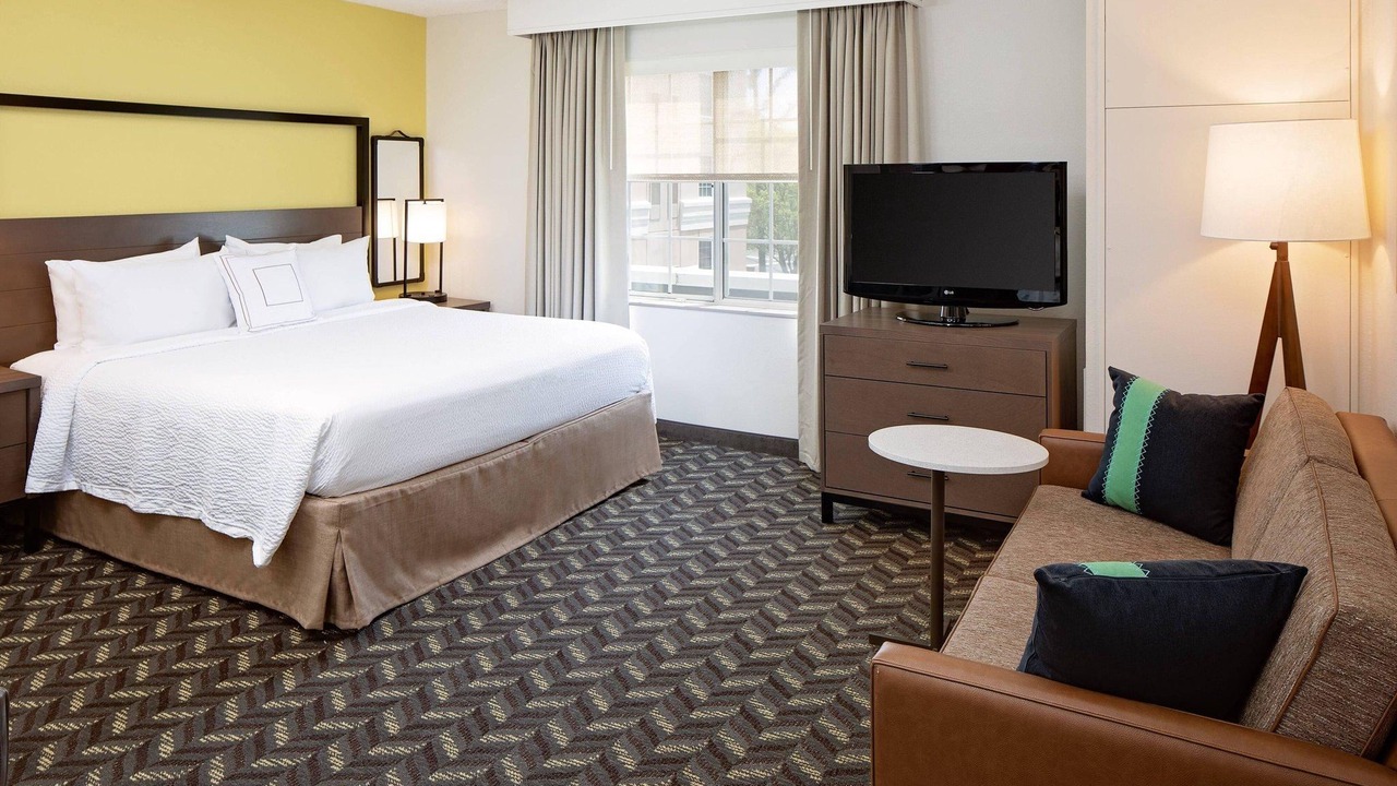 Photo of Bedroom in Tysons