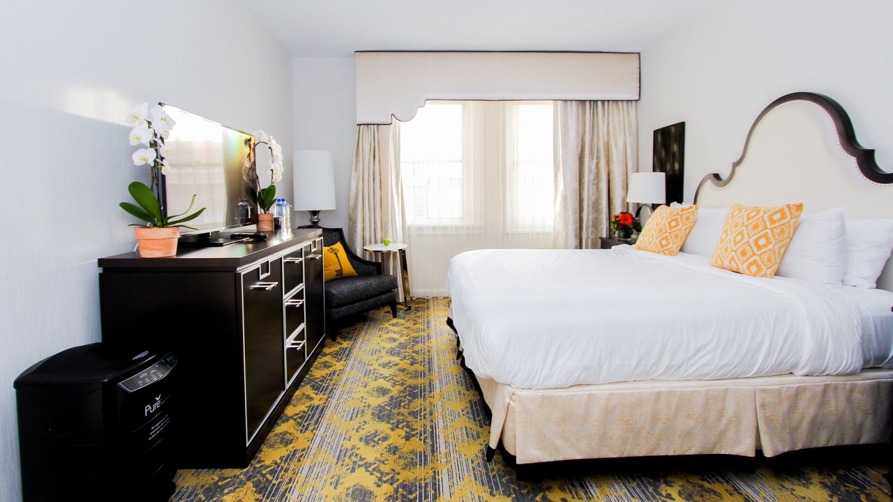 Photo of Bedroom in Kalorama Heights