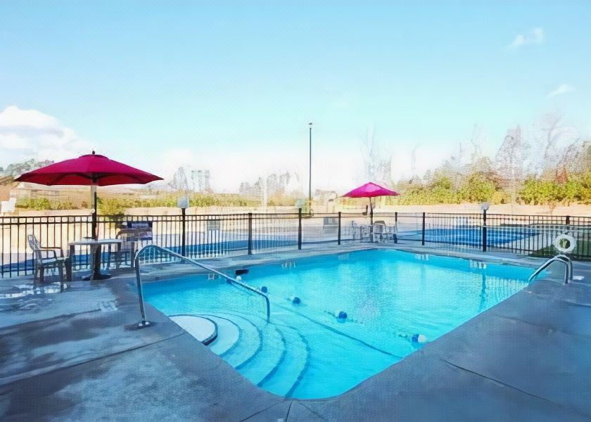 Photo of Outdoor in Clayton