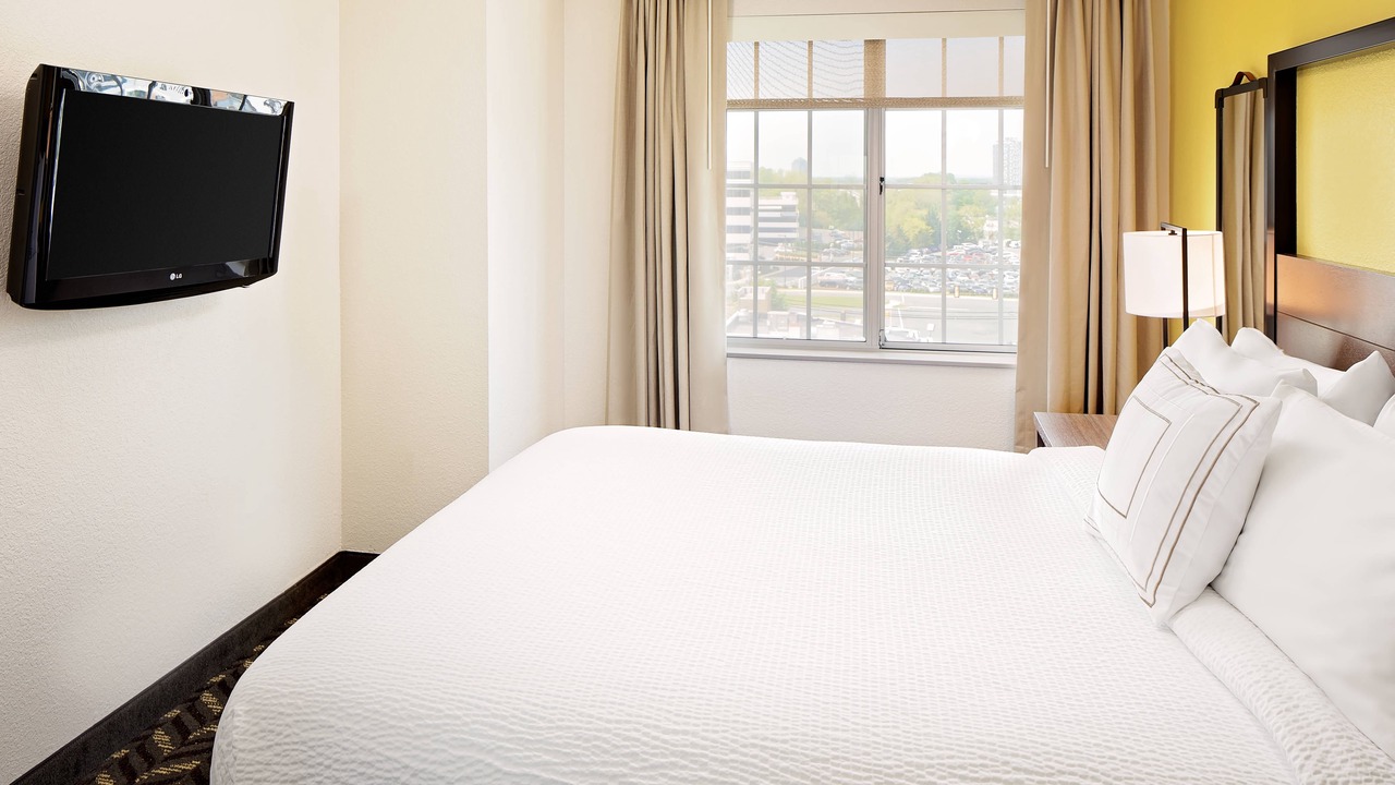 Photo of Bedroom in Tysons