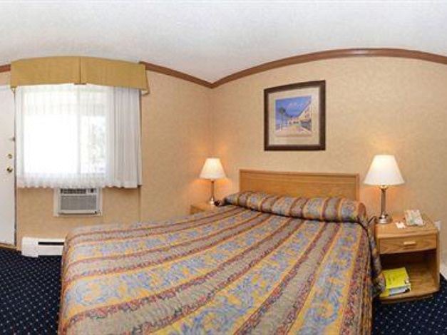 Photo of Bedroom in Banff Trail