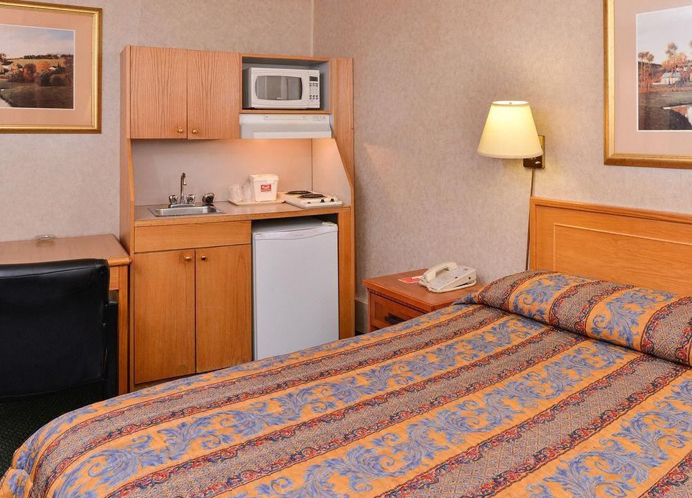 Photo of Bedroom in Banff Trail