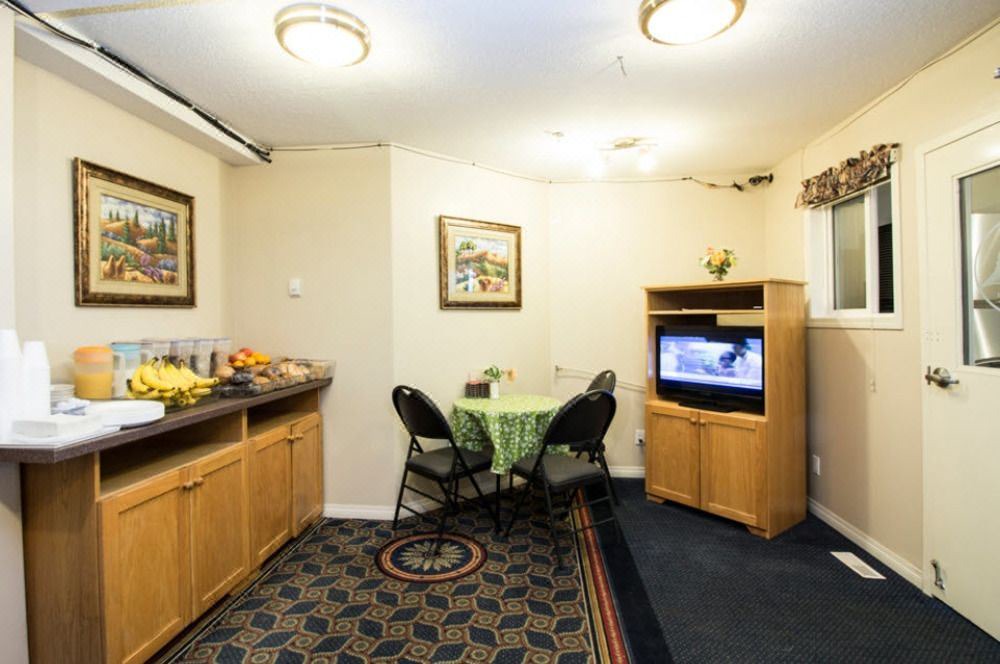 Photo of Livingroom in Drayton Valley