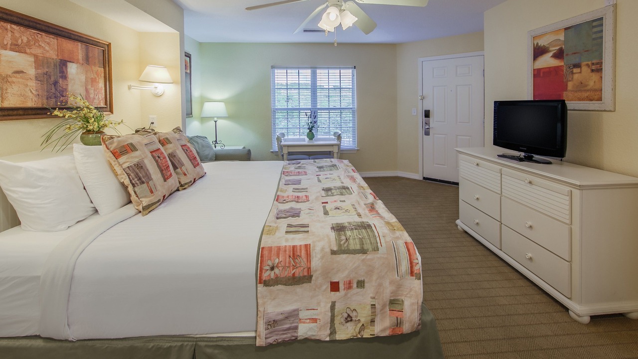 Photo of Bedroom in Canyon Lake