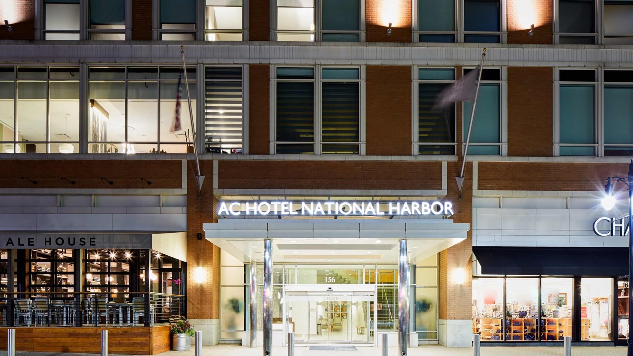 Photo of Buildings in National Harbor