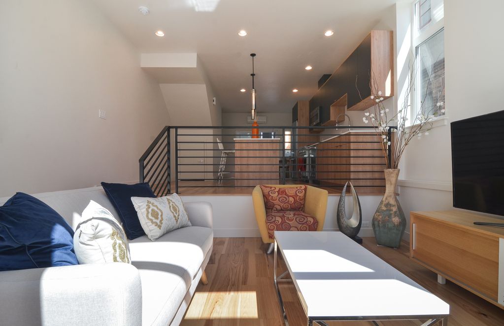 Photo of Livingroom in Eastlake