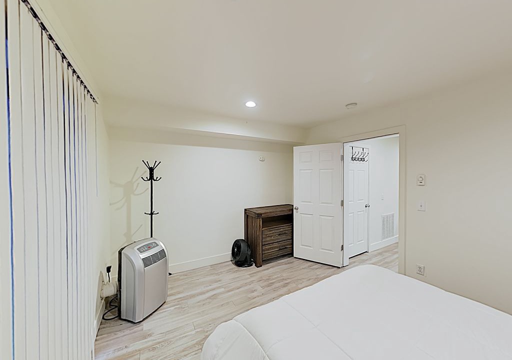 Photo of Bedroom in Squire Park