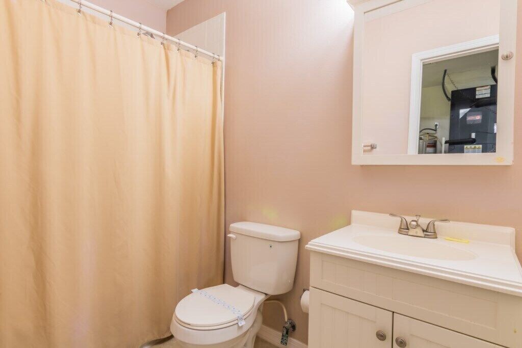 Photo of Bathroom in Hillcrest Estates