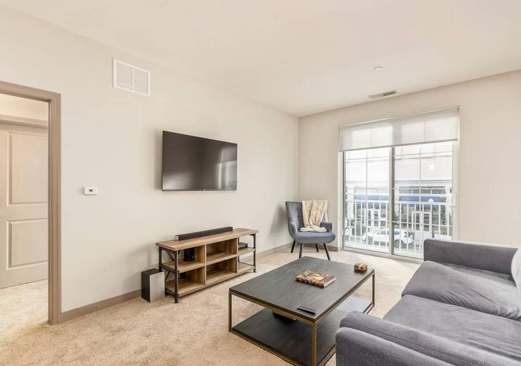 Photo of Livingroom in Scioto Mile