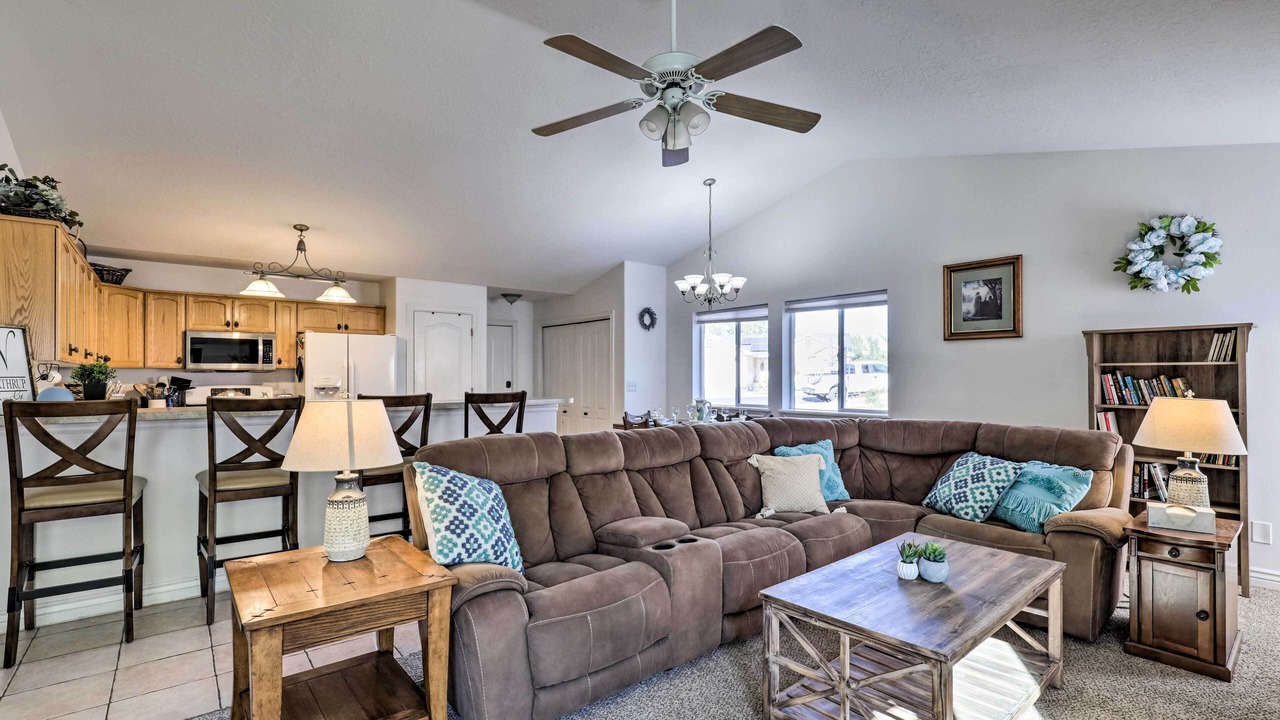 Photo of Livingroom in Provo