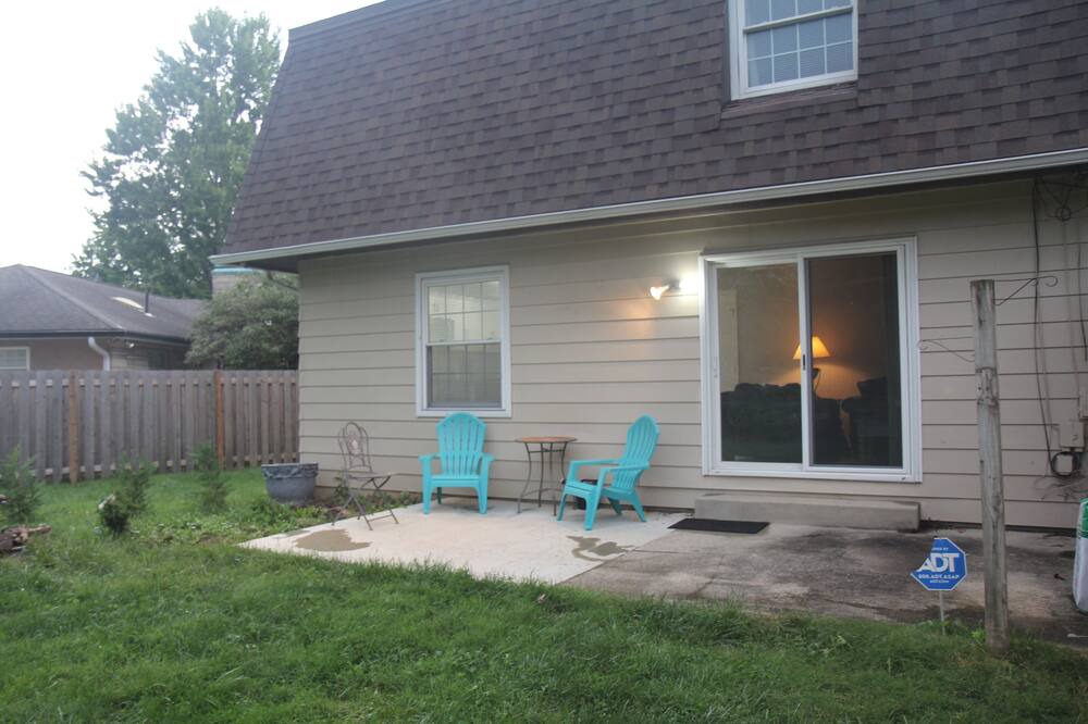 Photo of Patio Balcony in Knolls West