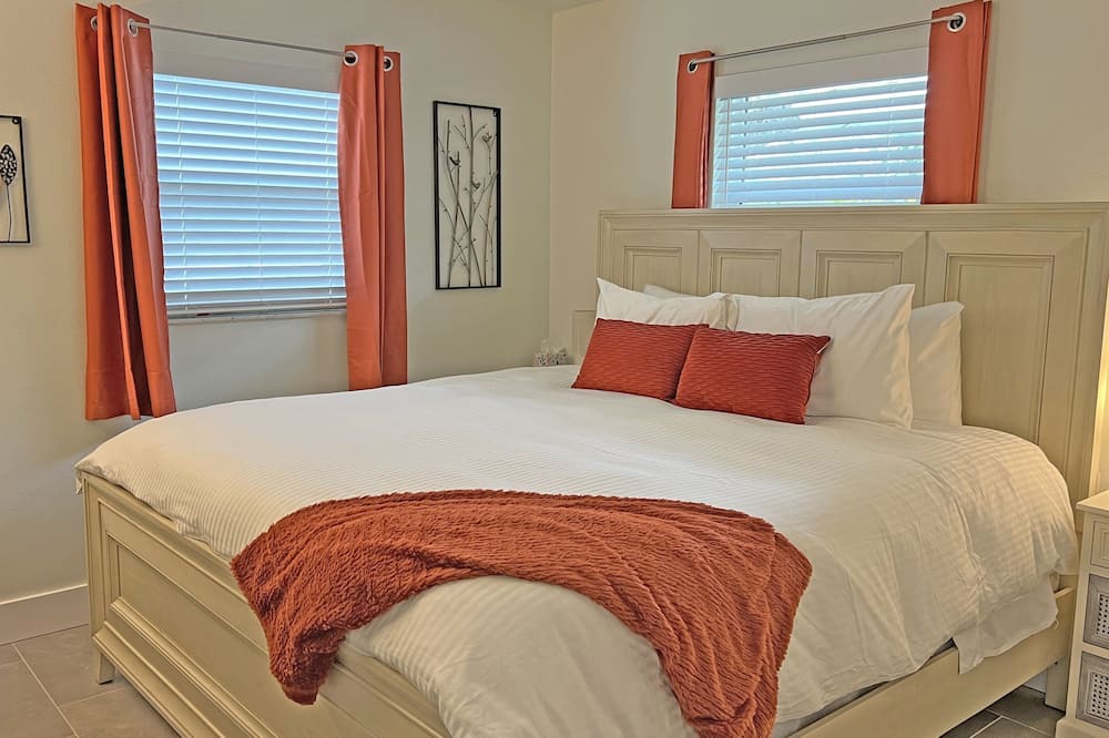 Photo of Bedroom in Gillespie Park