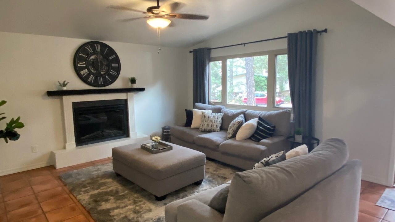 Photo of Livingroom in Swiss Manor