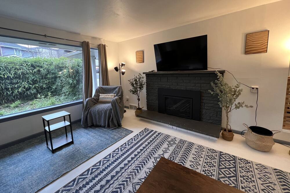 Photo of Livingroom in Mercer Island