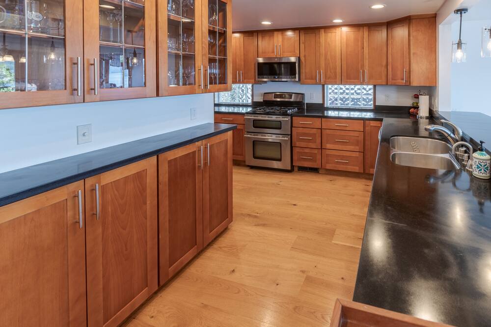 Photo of Kitchen in Northeast Bellevue