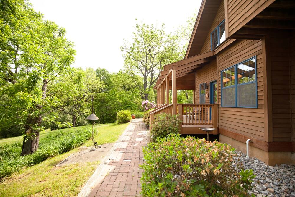 Photo of Outdoor in Hamilton