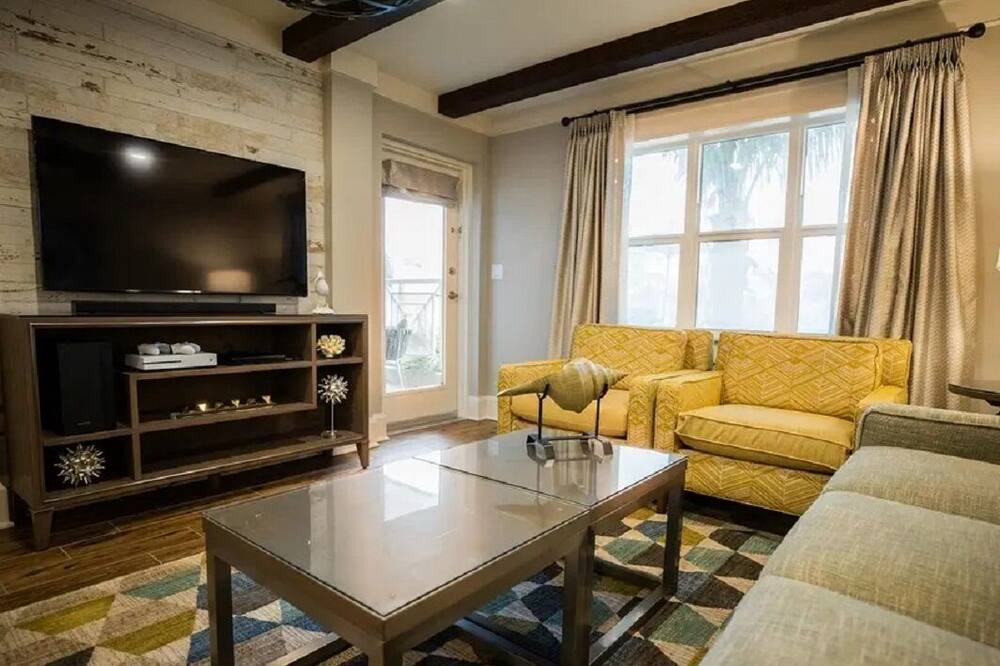Photo of Livingroom in Port Canaveral