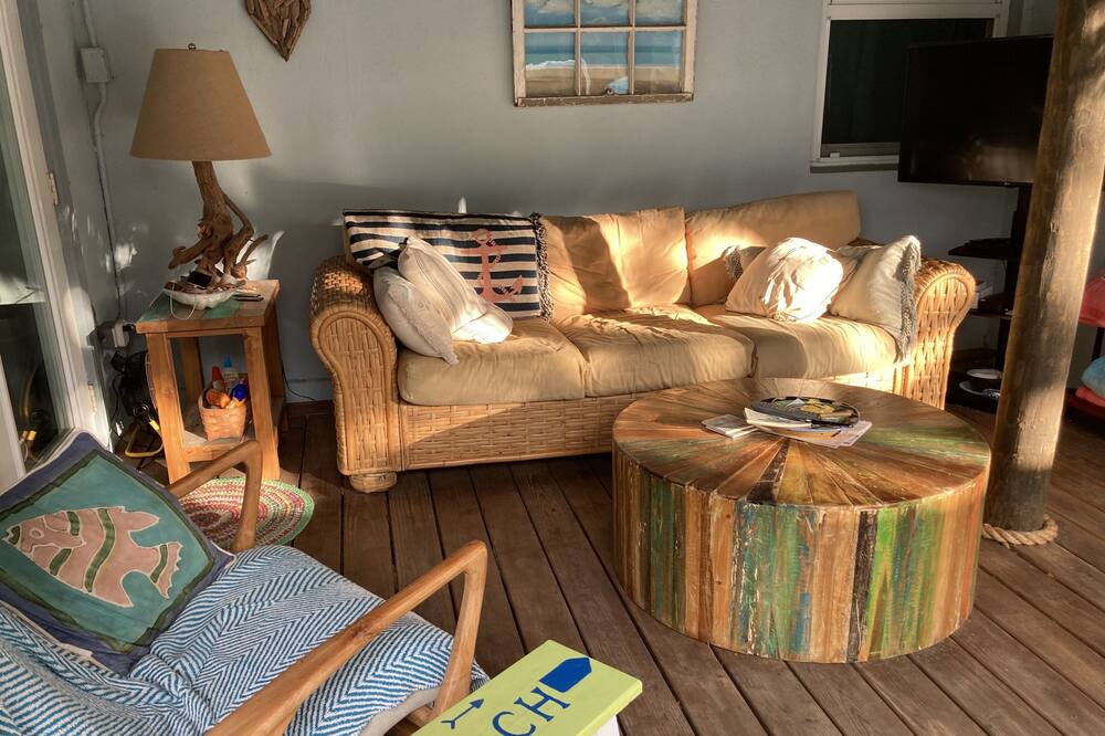 Photo of Livingroom in Midtown