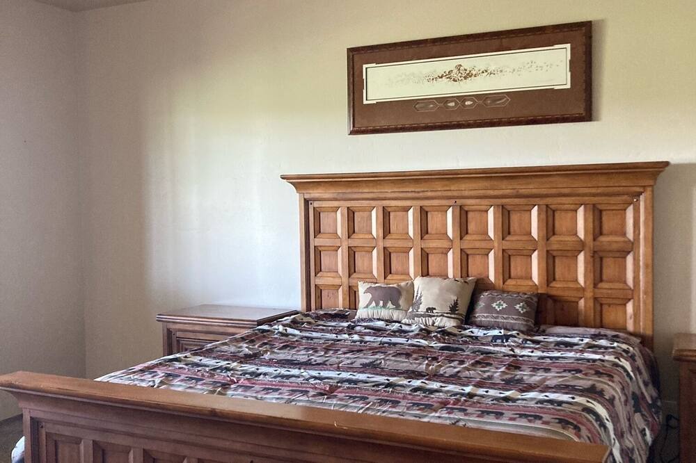 Photo of Bedroom in Munds Park