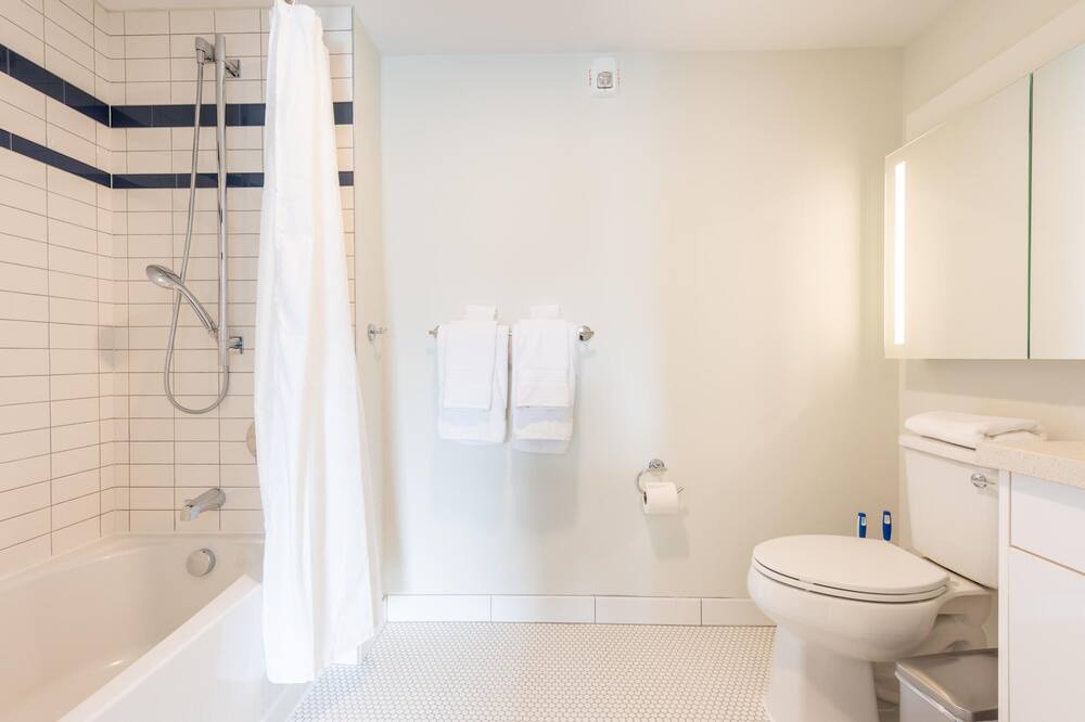 Photo of Bathroom in Foggy Bottom