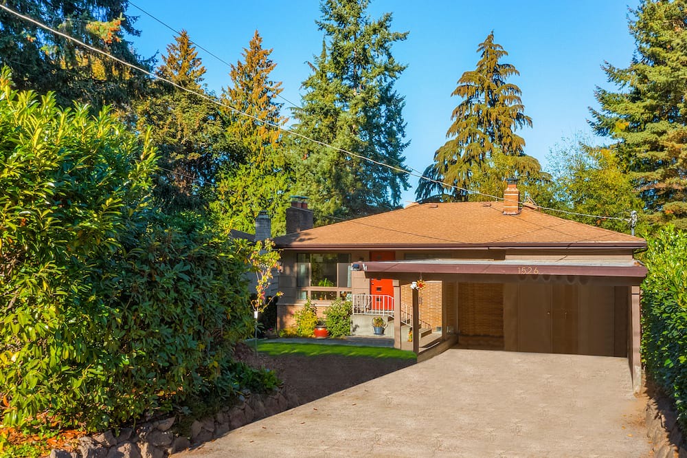Photo of Outdoor in Olympic Hills
