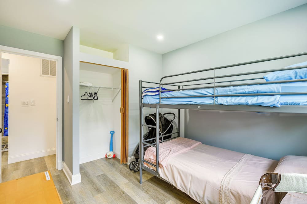 Photo of Bedroom in Glenarden