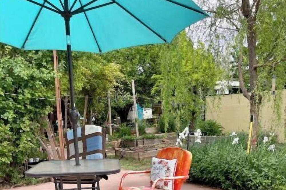 Photo of Outdoor in Cane Beds